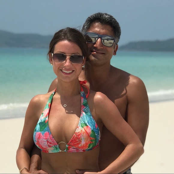 Meet your Posher, Meredith - Picture 2 of 2